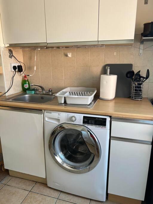 1 Bedroom Flat Sleeps 4 In Abingdon Oxfordshire 外观 照片