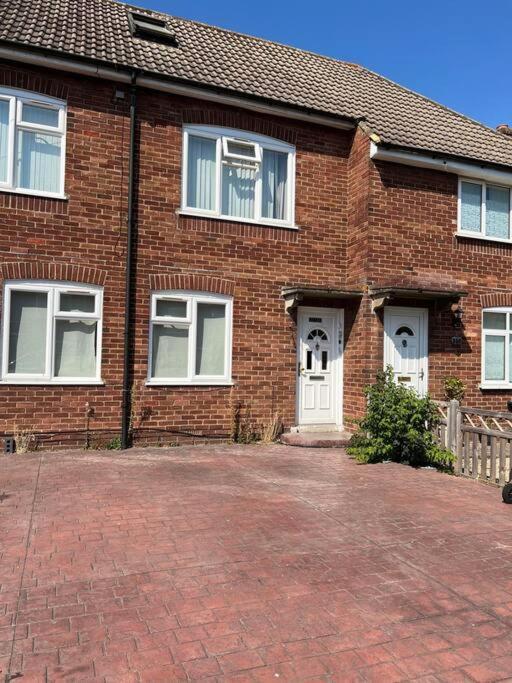 1 Bedroom Flat Sleeps 4 In Abingdon Oxfordshire 外观 照片