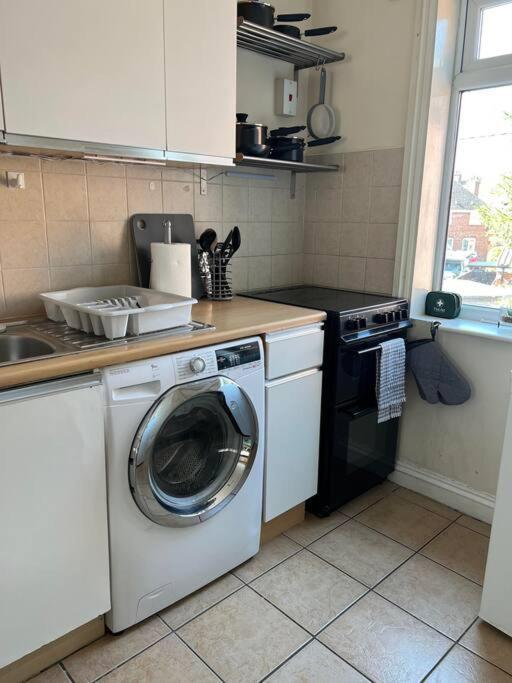 1 Bedroom Flat Sleeps 4 In Abingdon Oxfordshire 外观 照片